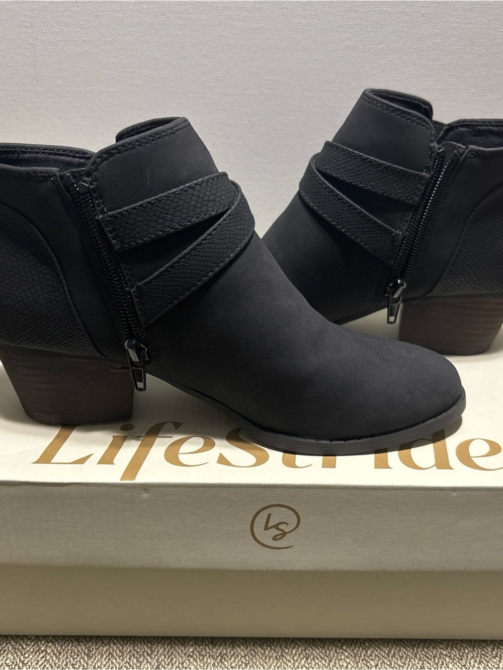Life Stride Black Women's Ankle Booties with Side Zipper and Strap Detail